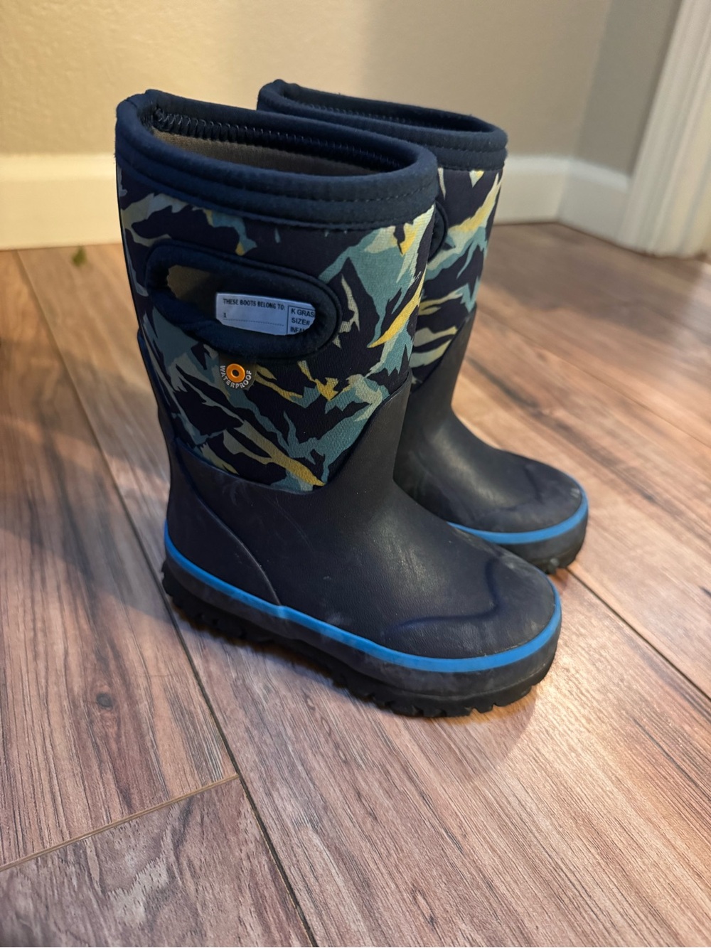 Bogs Kids Navy Blue Waterproof boots, little kid size 7